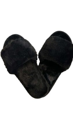 Slippers with fur