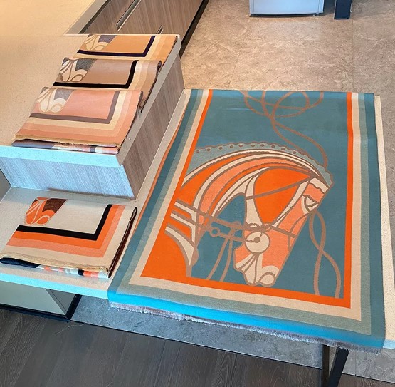 Cashmere scarf Devota - Image 7