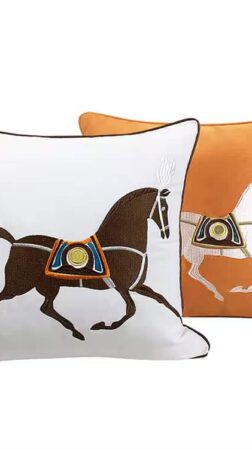 Pillow with filling Majestic