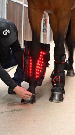 WAVE RLT G3 Deep Spectrum Light Therapy - 2 pcs. Small incl. gaiters