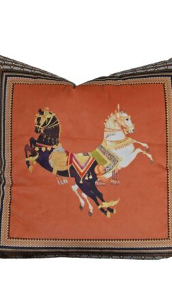 Cushion Velour Gizeh Horses