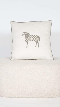 Cushion Equestrian Heritage Cream